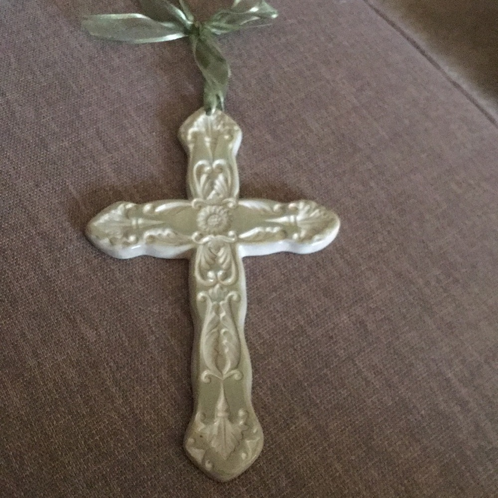 Gorgeous green and cream colored ceramic cross
